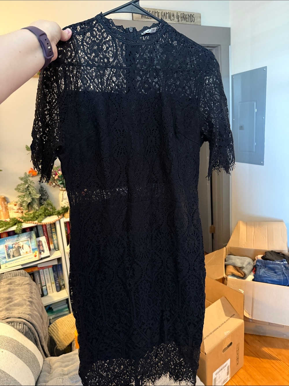 Women’s Black Lace Short Sleeve Mini Dress